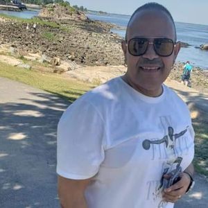 Meet your Posher, Julio manuel